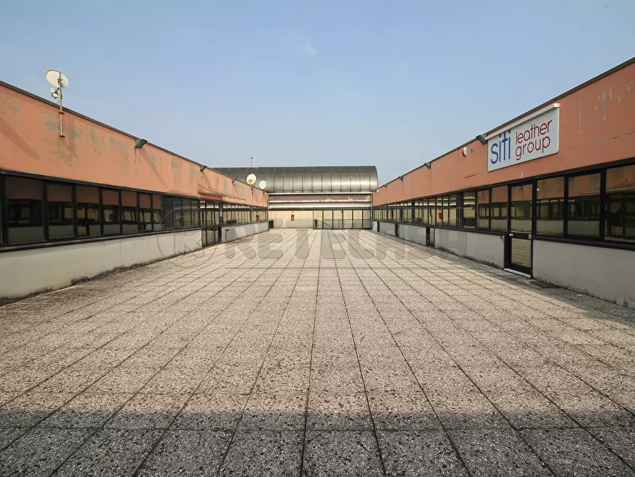 Immagine 5 di Ufficio in vendita  in Via Michelangelo a Zermeghedo