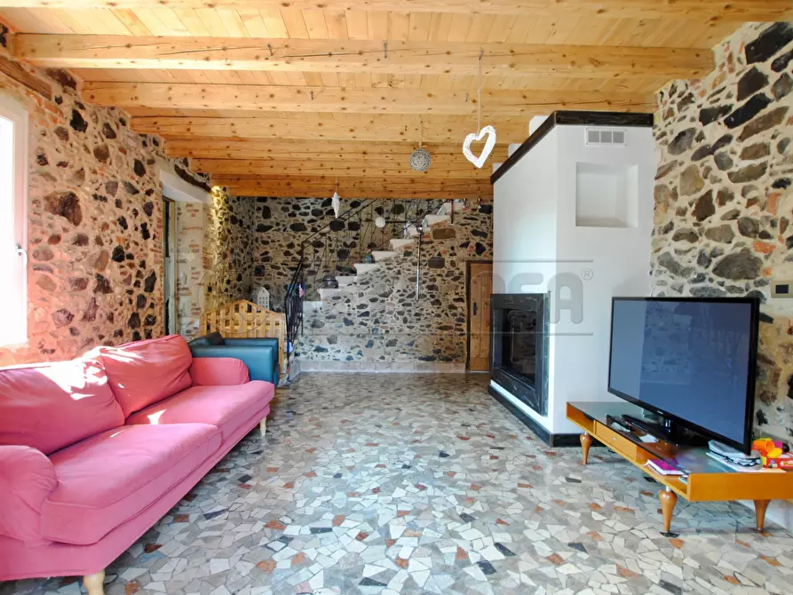 Immagine 18 di Villa in vendita  in Piazza Roma 36 a Brogliano