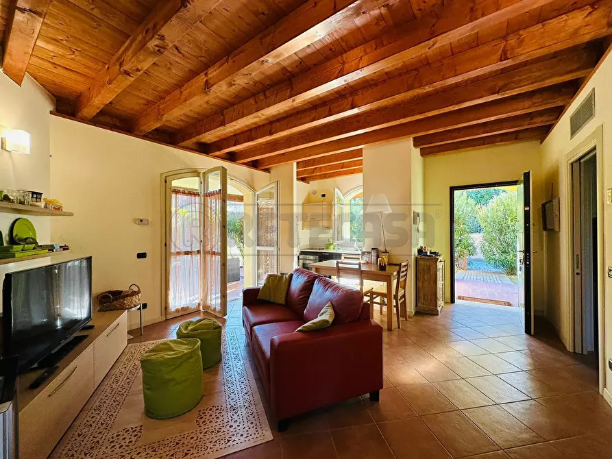 Immagine 5 di Appartamento in affitto  in Via del torchio a Manerba Del Garda