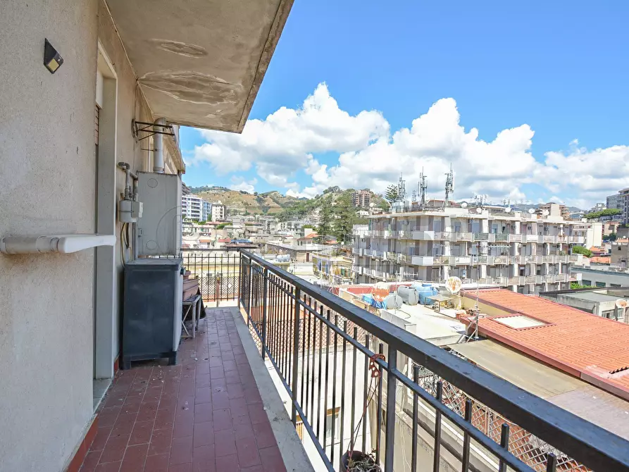 Immagine 12 di Quadrilocale in vendita  in Via Francesco Todaro 5 a Messina