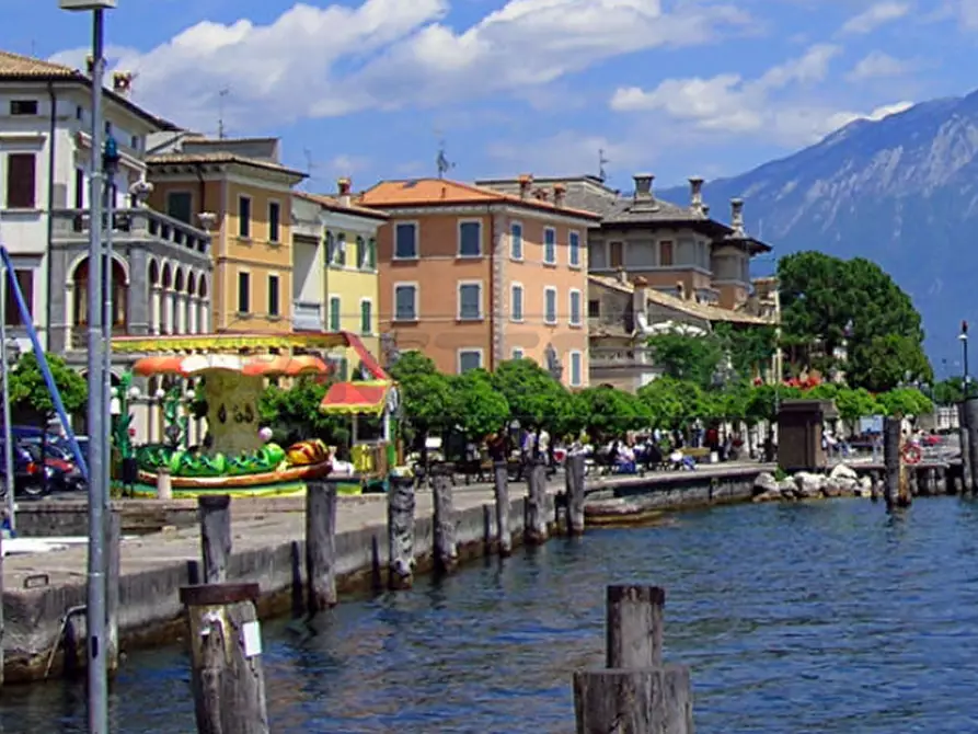 Immagine 1 di Quadrilocale in vendita  in via don primo adami a Gargnano