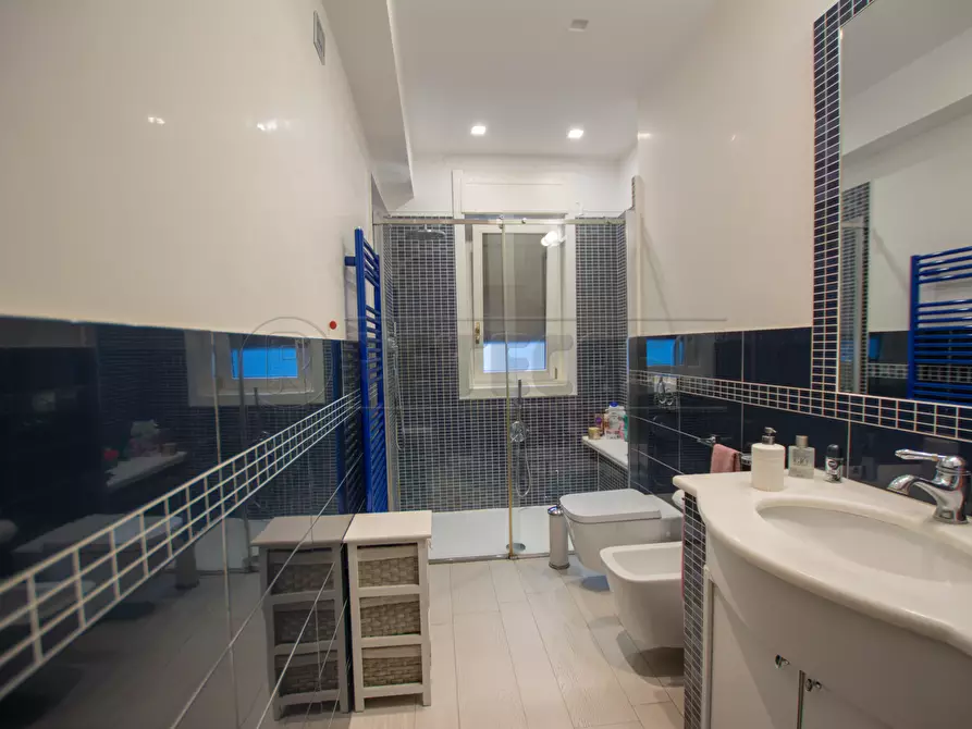 Immagine 12 di Appartamento in vendita  in Viale Regina Margherita 65 a Messina