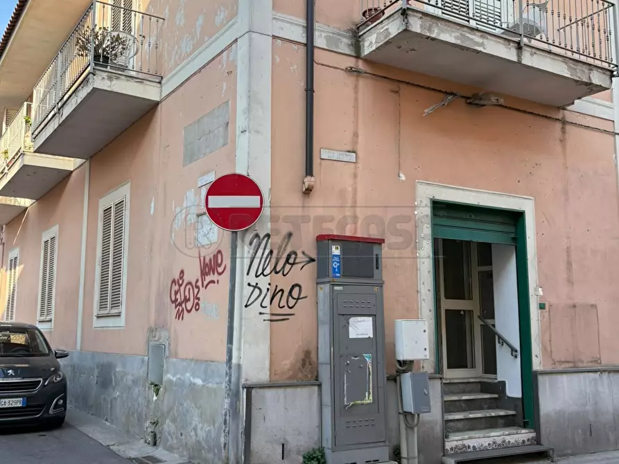 Immagine 8 di Locale commerciale in affitto  in Via Santa Croce a Capodrise