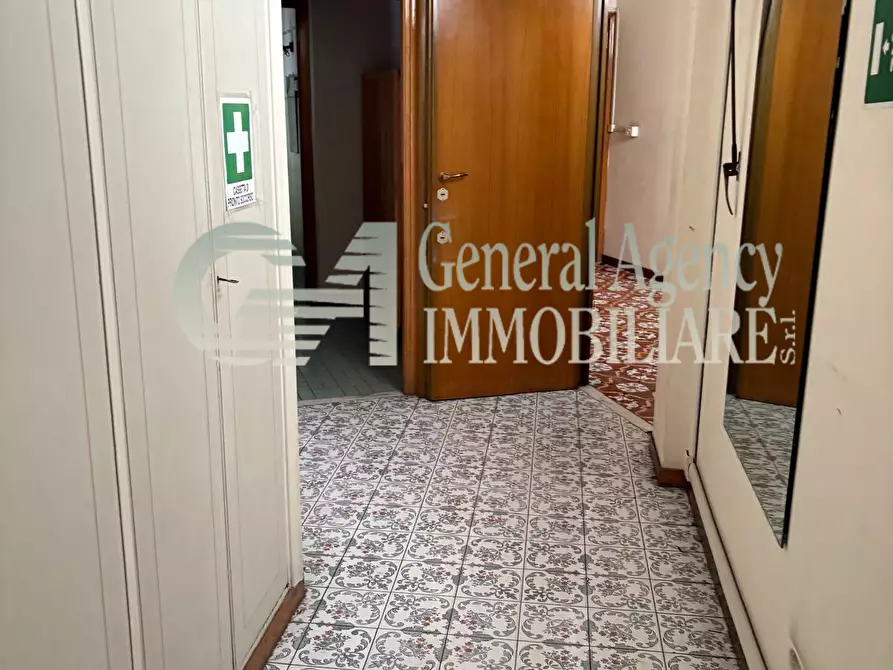 Immagine 22 di Appartamento in vendita  in via guido de ruggiero a Roma