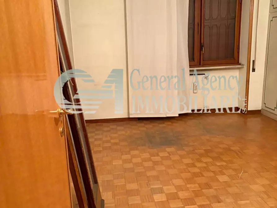 Immagine 25 di Appartamento in vendita  in via guido de ruggiero a Roma