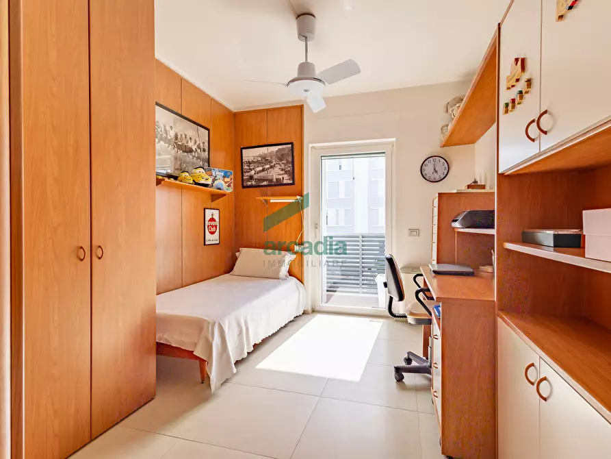 Immagine 19 di Quadrilocale in vendita  in Via Rosario Livatino 97 a Bari