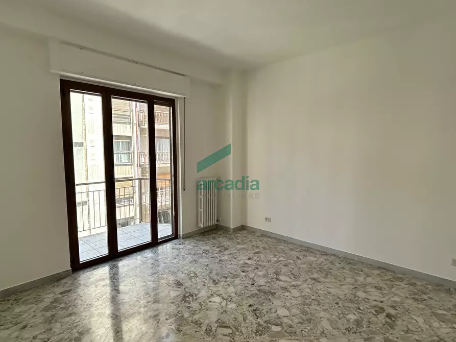 Immagine 11 di Trilocale in vendita  in Via Abate Giacinto Gimma 56/A a Bari