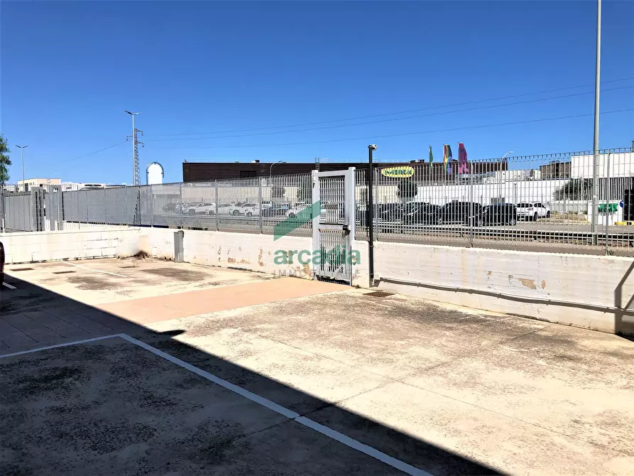 Immagine 41 di Attività artigianale in vendita  in Via delle Magnolie 8 a Modugno