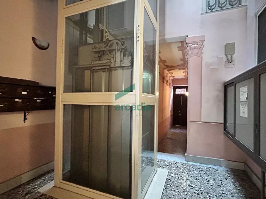 Immagine 5 di Trilocale in vendita  in Via Scipione Crisanzio 138 a Bari
