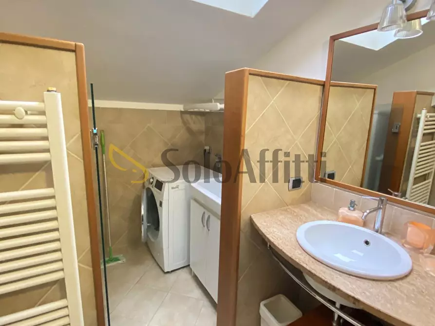 Immagine 20 di Attico in affitto  in Via Sebastiano Vanzi 18 a Rimini