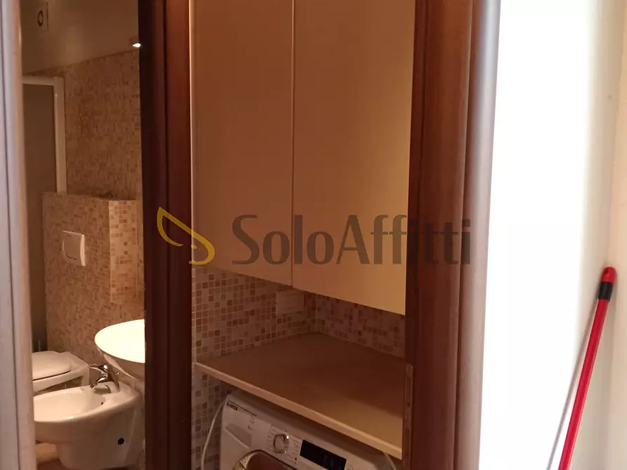 Immagine 8 di Bilocale in affitto  a Falconara Marittima