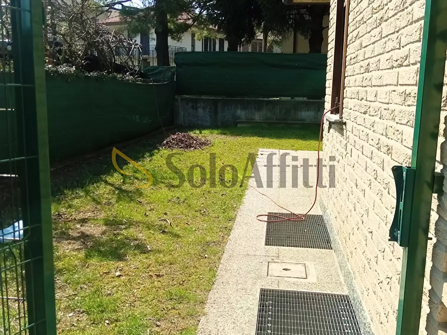 Immagine 3 di Villetta a schiera in affitto  a Lentate Sul Seveso