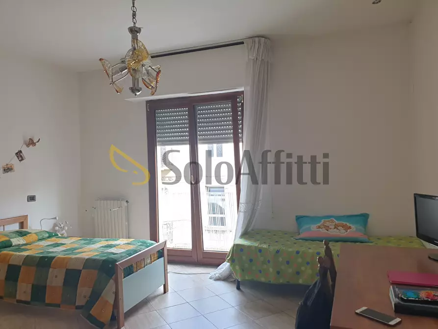 Immagine 9 di Stanza singola in affitto  a Catanzaro