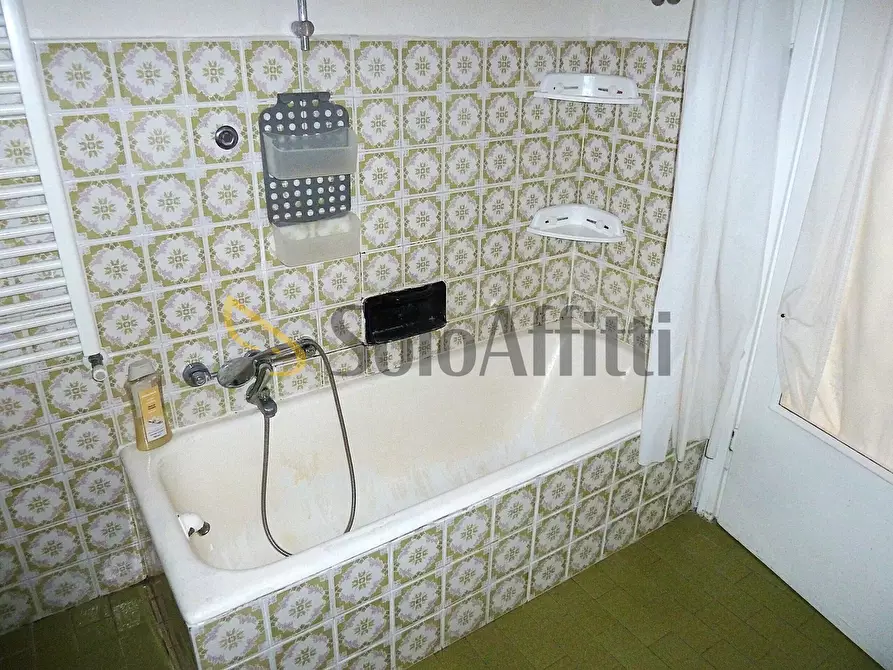 Immagine 15 di Trilocale in affitto  a San Remo