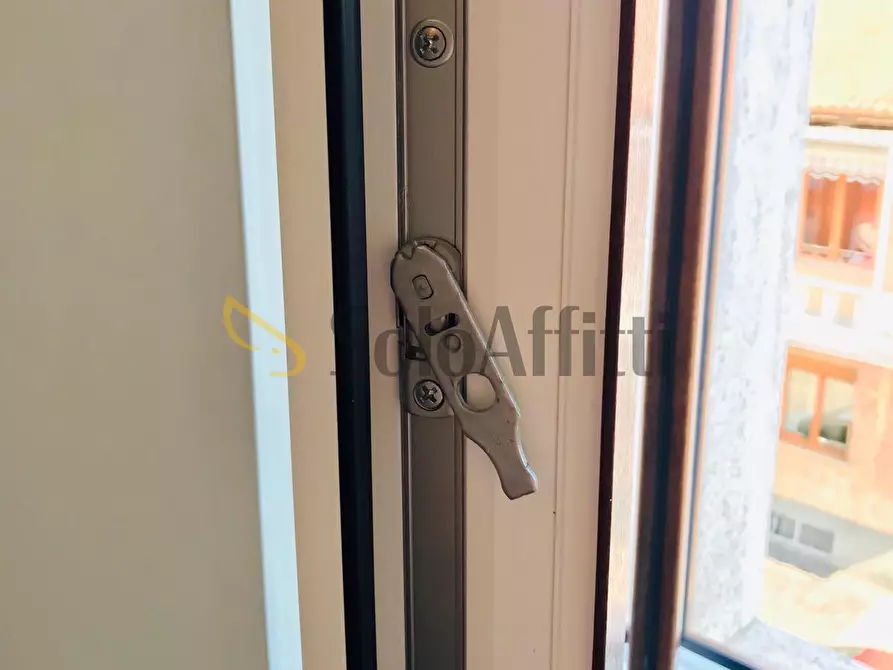 Immagine 24 di Trilocale in affitto  in Via Crevacuore a Torino