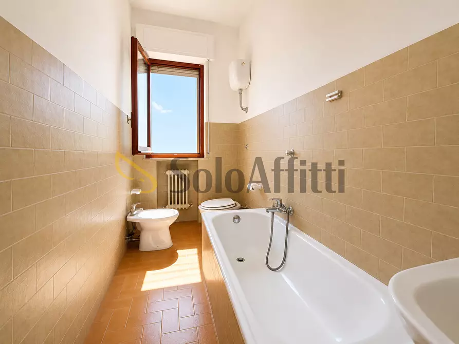 Immagine 7 di Stanza singola in affitto  a Catanzaro