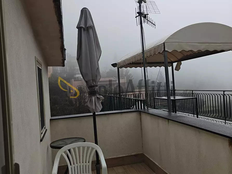 Immagine 11 di Bilocale in affitto  a Zafferana Etnea