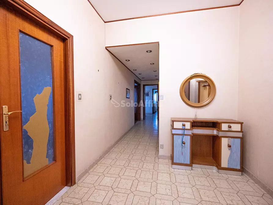 Immagine 8 di Stanza singola in affitto  a Catanzaro