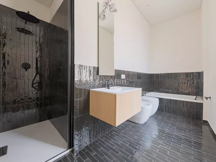 Immagine 14 di Pentalocale in affitto  in Via Vittorio Emanuele II 38 a Chieri