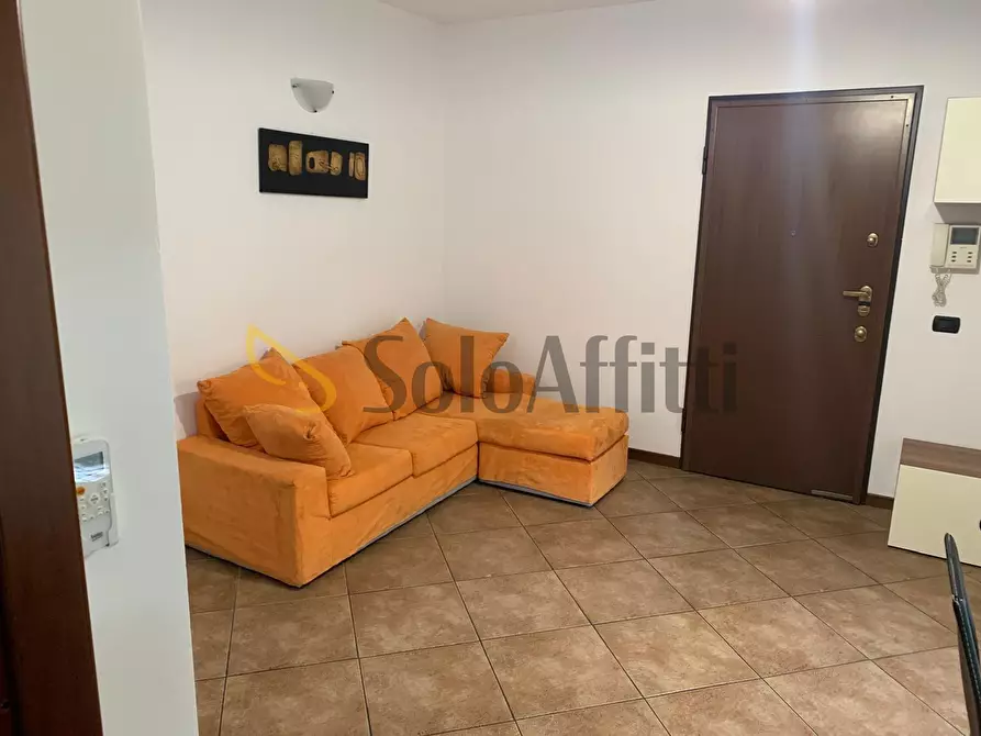 Immagine 2 di Bilocale in affitto  in Via Varese 10 a Busto Arsizio