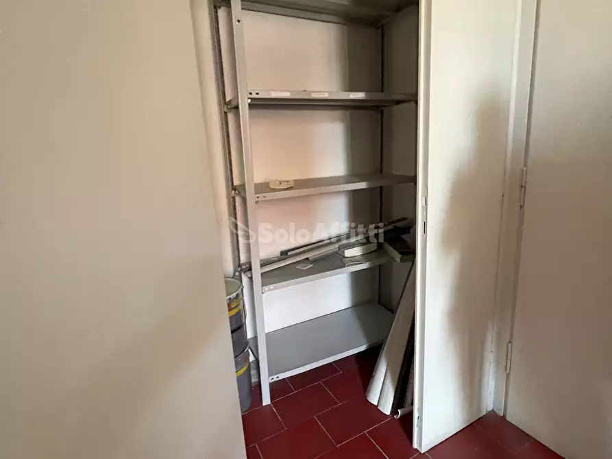 Immagine 12 di Ufficio in affitto  a Frosinone