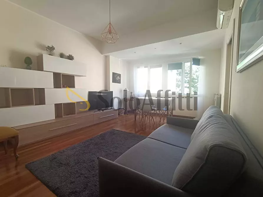 Immagine 3 di Trilocale in affitto  in Via Teresa Gnoli a Roma