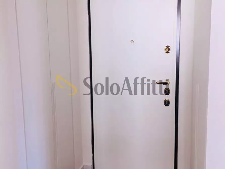 Immagine 14 di Trilocale in affitto  in Via Francesco Petrarca 28 a Torino