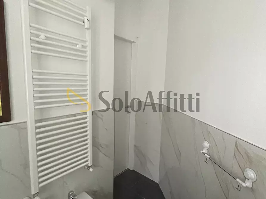 Immagine 25 di Bilocale in affitto  a Torino
