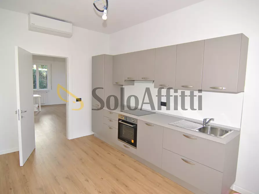 Immagine 10 di Appartamento in affitto  in Piazza delle Carrozze 29 a Livorno