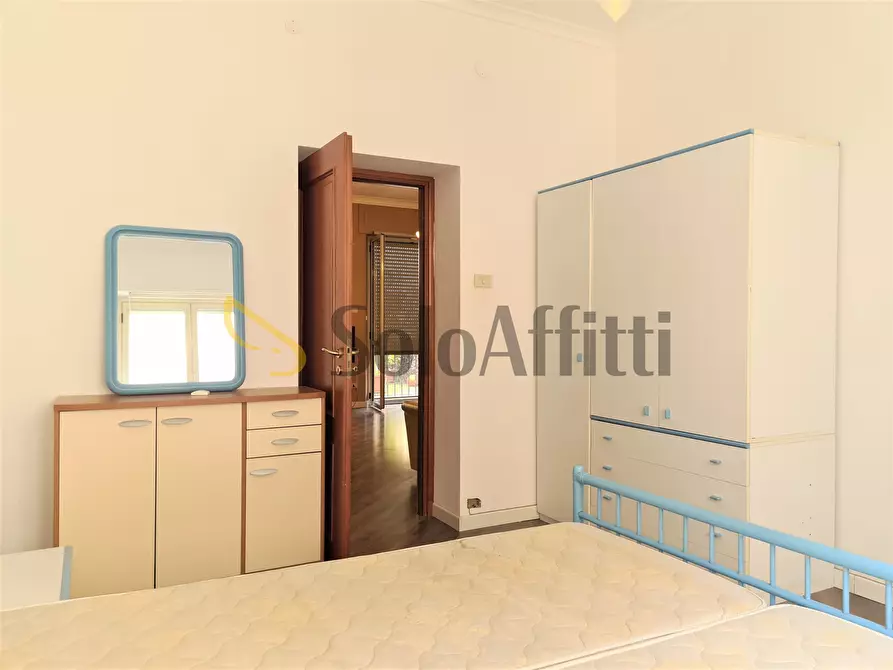 Immagine 7 di Stanza singola in affitto  a Catanzaro