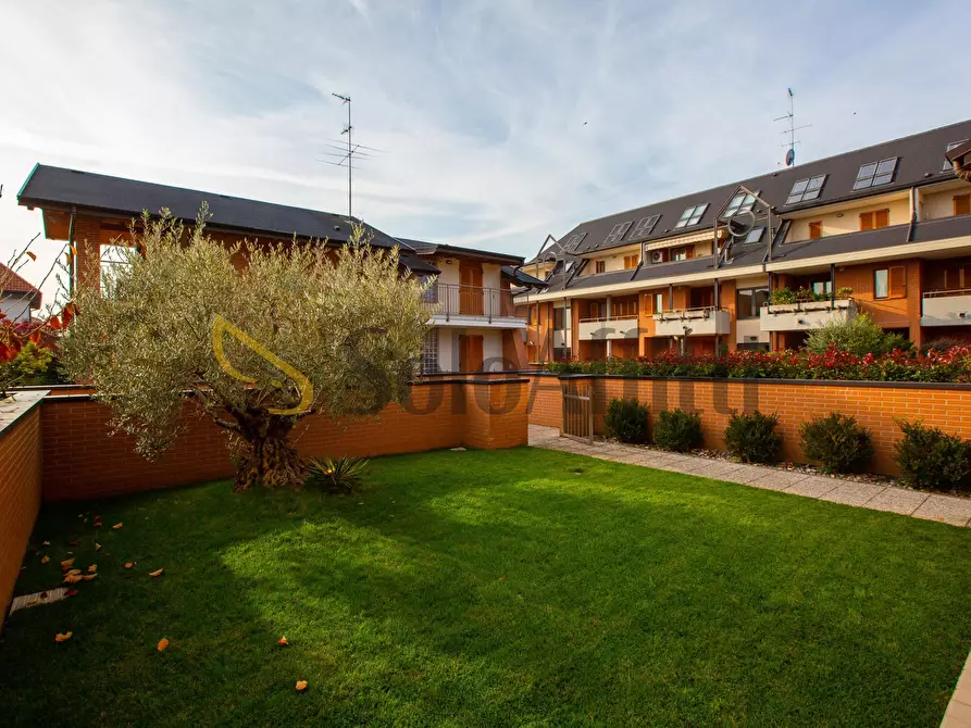 Immagine 56 di Villetta a schiera in affitto  in Via Bienate 4 a Busto Arsizio