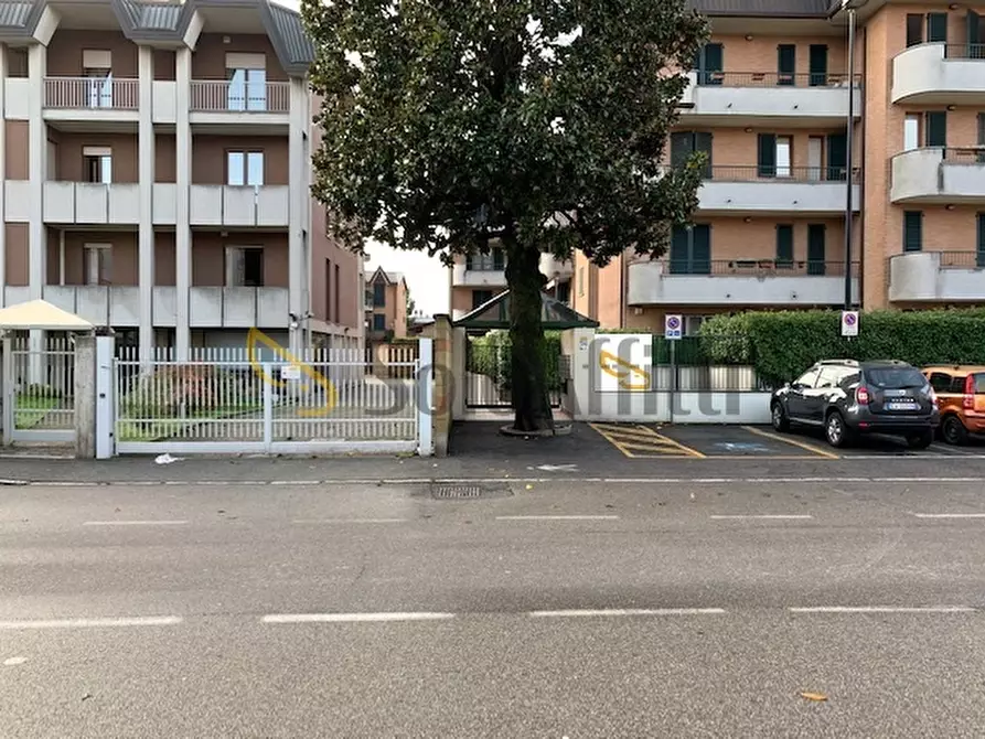 Immagine 21 di Trilocale in affitto  in Via Montello 7 a Bovisio-Masciago