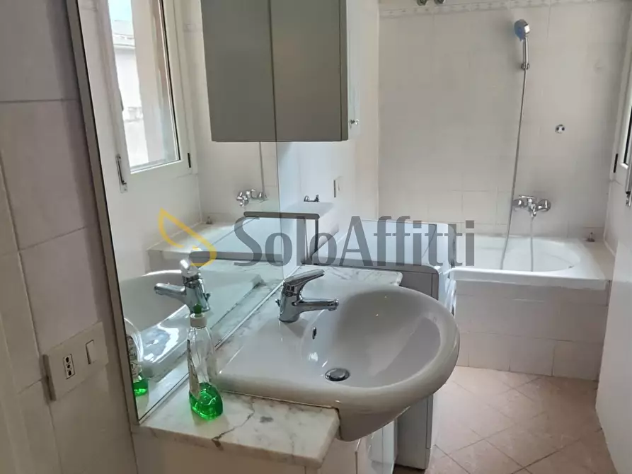 Immagine 6 di Quadrilocale in affitto  in Corso Alessandro Manzoni 72 a Pavia
