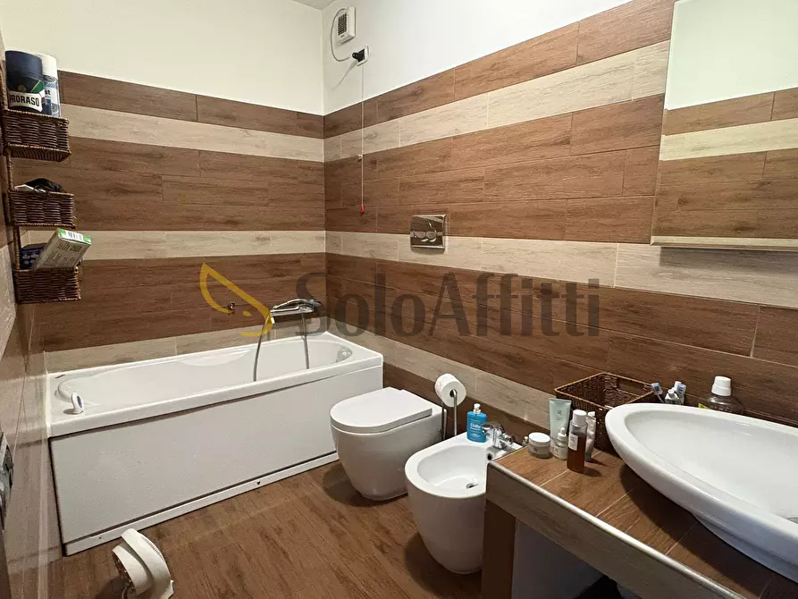 Immagine 11 di Trilocale in affitto  in Via Cassano Magnago 31 a Busto Arsizio