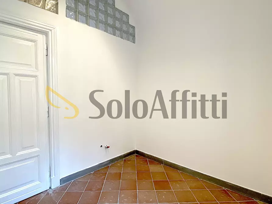 Immagine 30 di Ufficio in affitto  in Via Fabio Massimo 72 a Roma