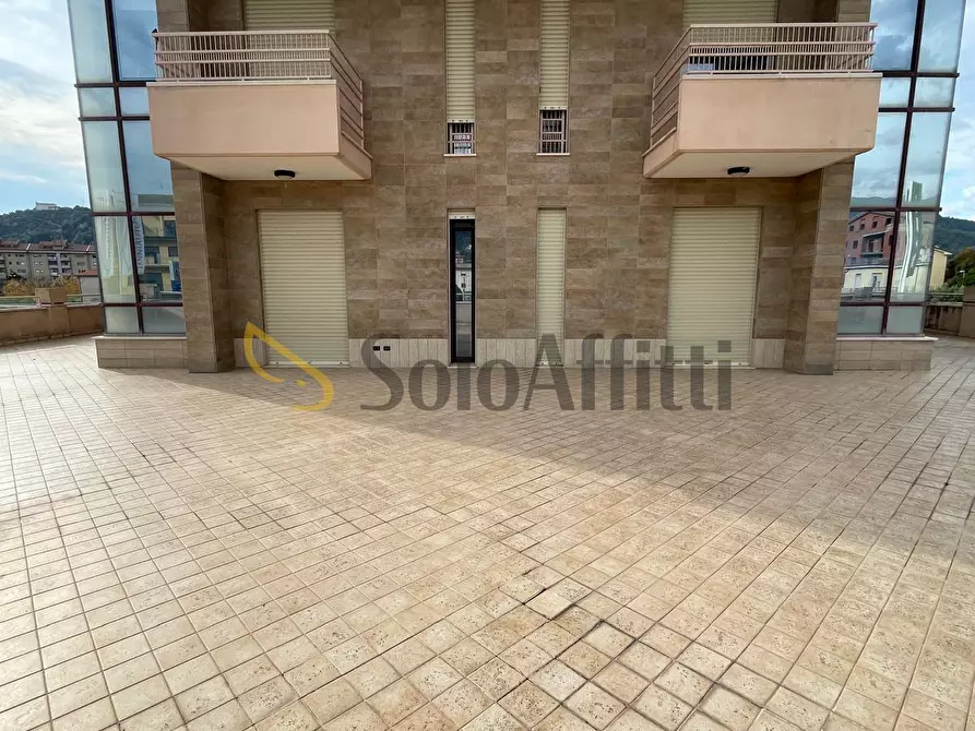 Immagine 31 di Pentalocale in affitto  a Sora