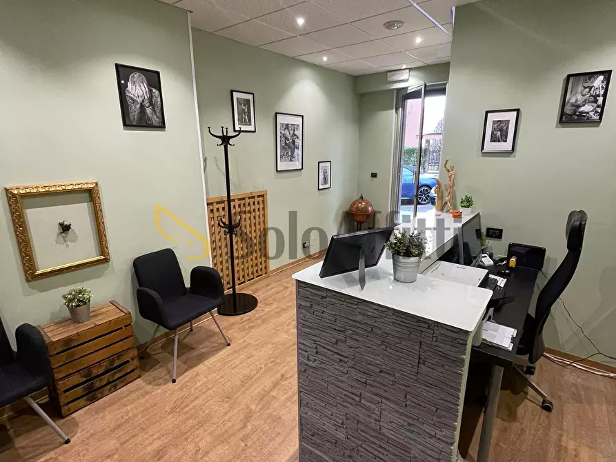 Immagine 3 di Locale commerciale in affitto  in Via Gradisca 7 a Rivoli