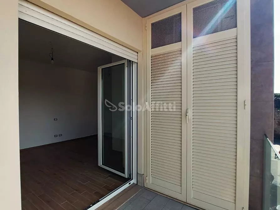 Immagine 34 di Trilocale in affitto  in Via del Castello a Roma