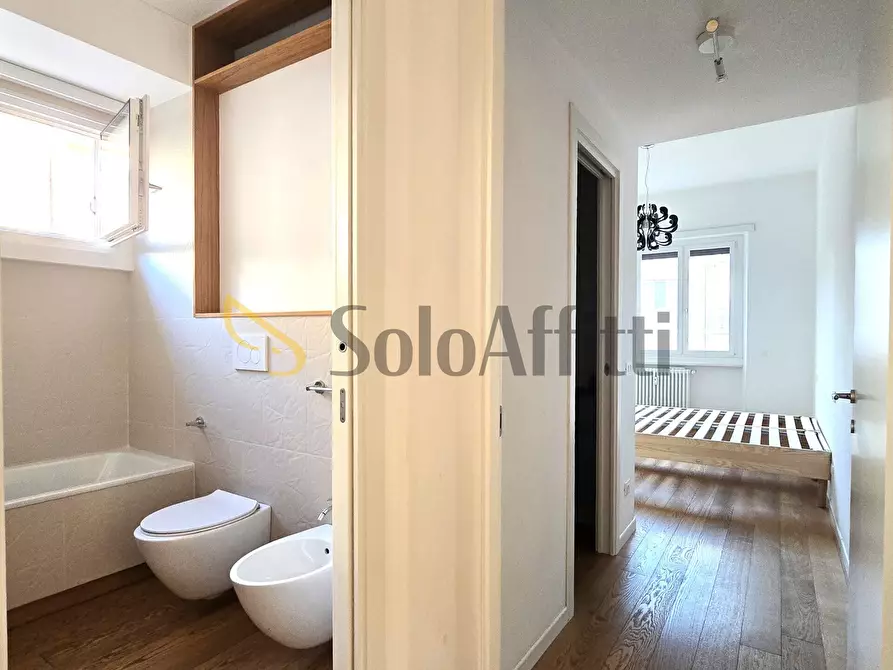 Immagine 17 di Trilocale in affitto  in Via Capo Miseno 6 a Roma