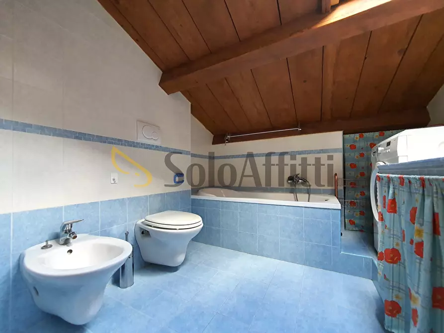 Immagine 8 di Mansarda in affitto  a Catanzaro