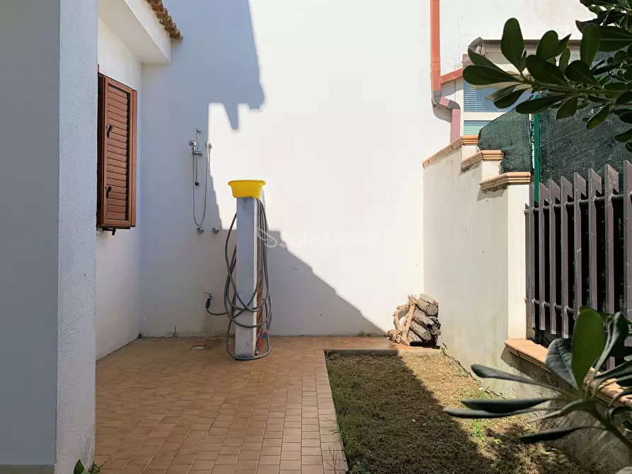 Immagine 17 di Villa in affitto  in via del mare a Simeri Crichi