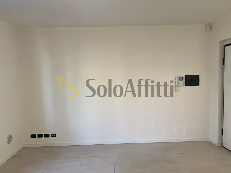 Immagine 3 di Trilocale in affitto  a Rovellasca