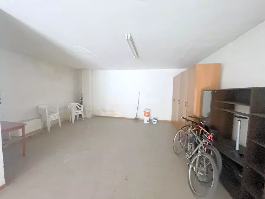 Immagine 11 di Trilocale in affitto  a Numana