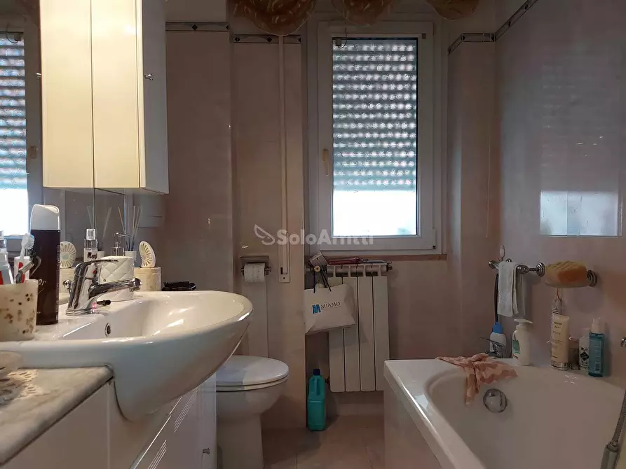 Immagine 15 di Stanza singola in affitto  in Via Alcide Pedretti a Roma