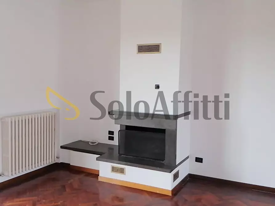 Immagine 3 di Quadrilocale in affitto  a Camerano