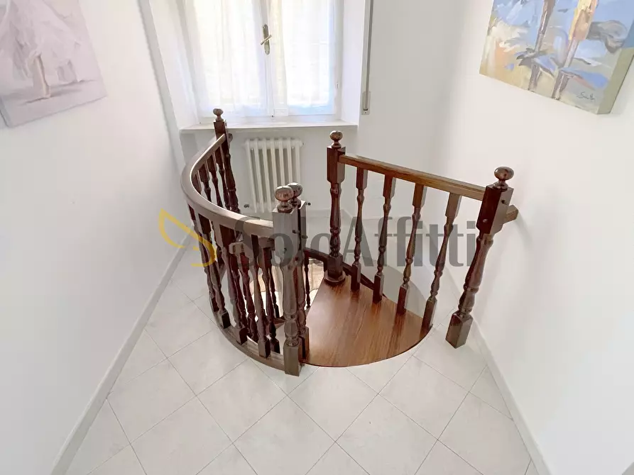 Immagine 4 di Trilocale in affitto  a Osimo