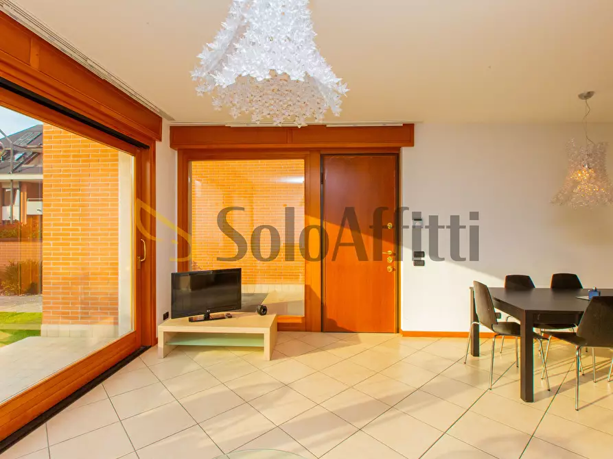 Immagine 5 di Villetta a schiera in affitto  in Via Bienate 4 a Busto Arsizio