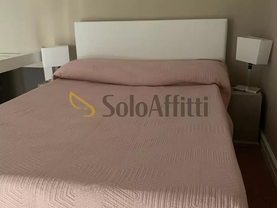 Immagine 19 di Bilocale in affitto  in Piazza Vincenzo Bellini 13 a Catania