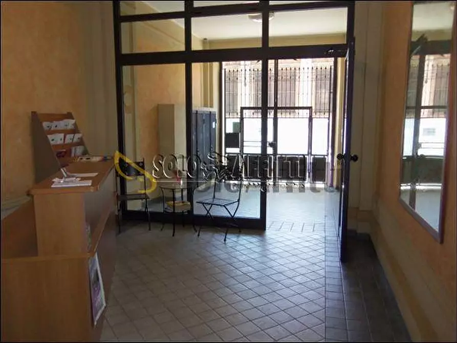 Immagine 21 di Bilocale in affitto  in Via Brione a Torino