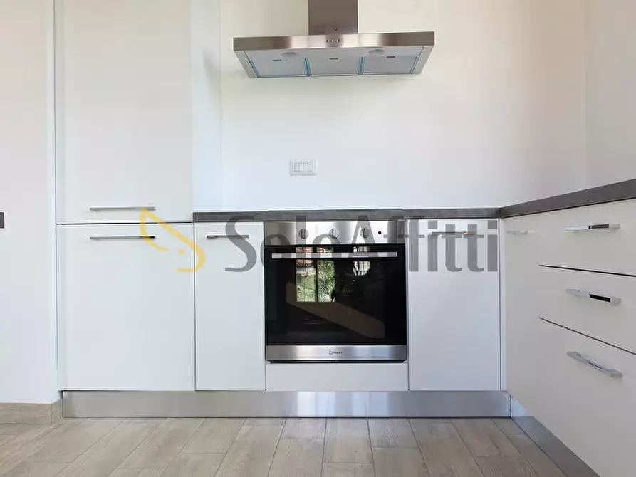 Immagine 8 di Bilocale in affitto  in via gradisca 6 a Limbiate